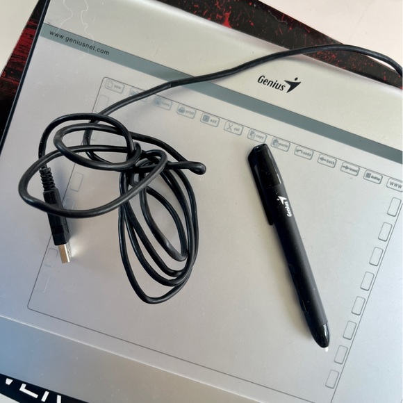 Genius MousePen i608X 6" x 8" Multimedia Tablet with Mouse & Pen - Picture 8 of 8